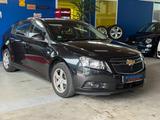 Chevrolet Cruze Hatchback LT*KLIMA*TÜV 1/28*ALU - Chevrolet Cruze: Schwarz