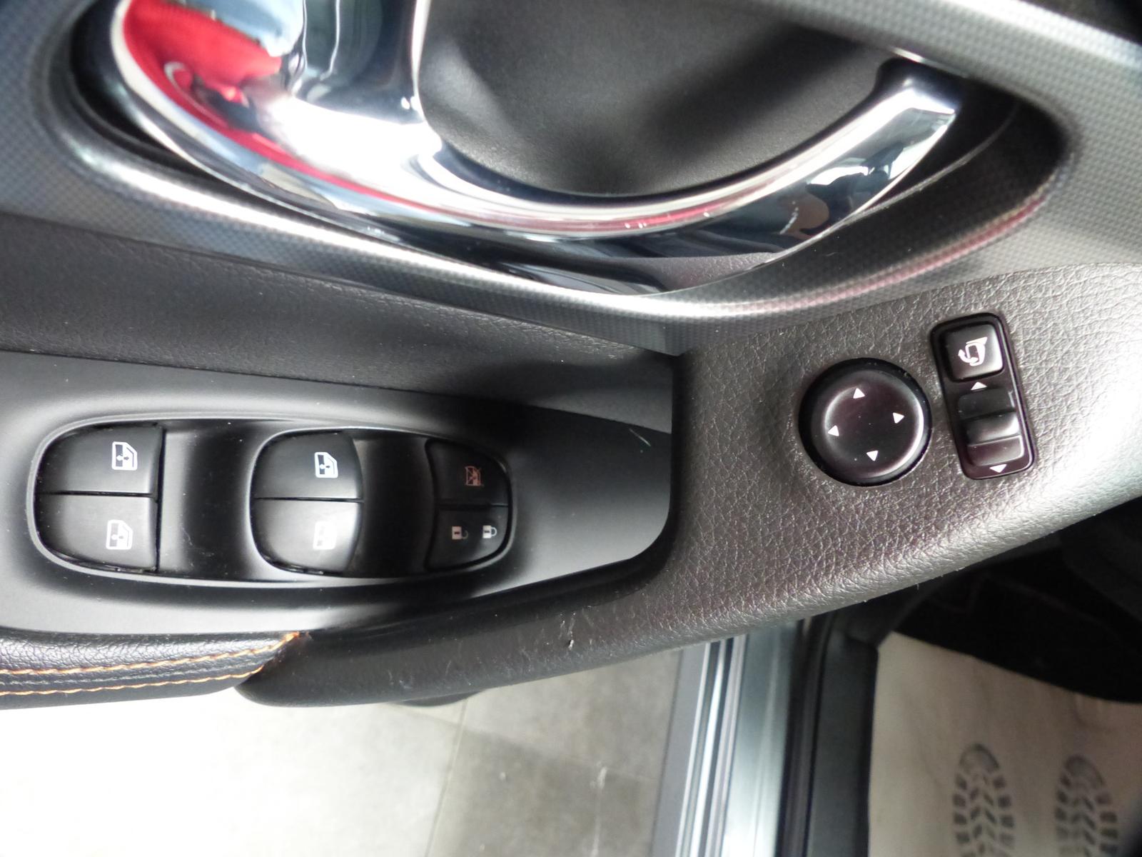 Nissan Qashqai N-Motion Panod+Navi+360°+PDC+Winterpaket