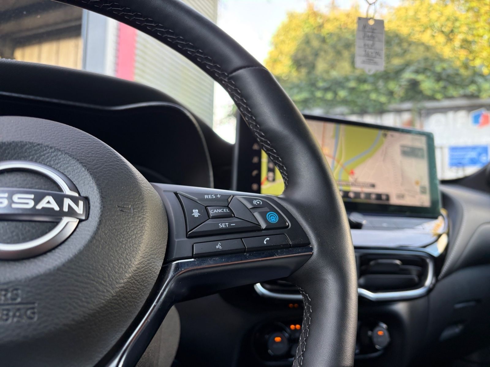 Fahrzeugabbildung Nissan Juke 1.6 Hybrid Tekna Hybrid *ALLWETTER*BOSE*LED