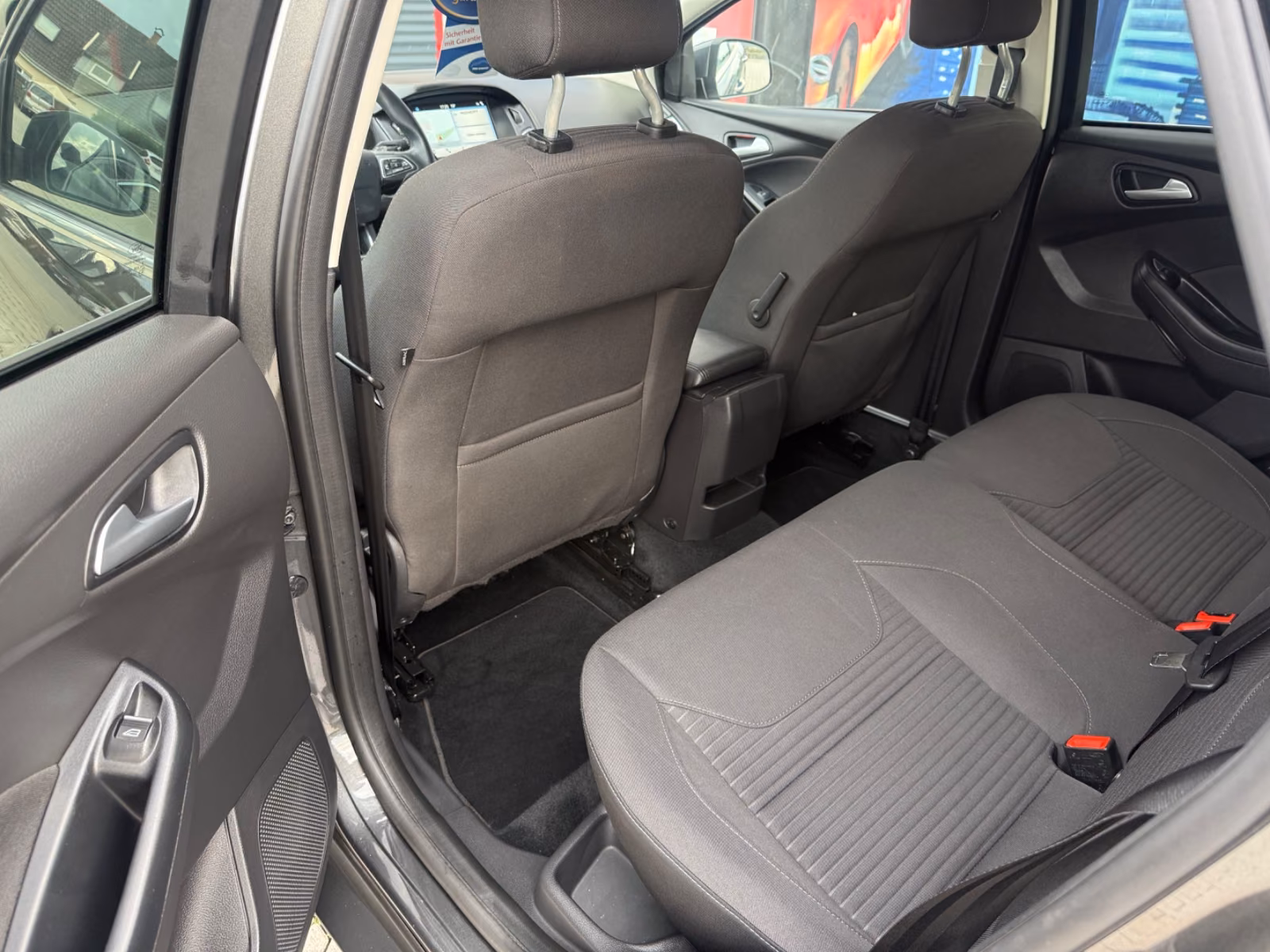 Ford Focus Turnier Titanium#Automatik#zahnr+insp+tüv