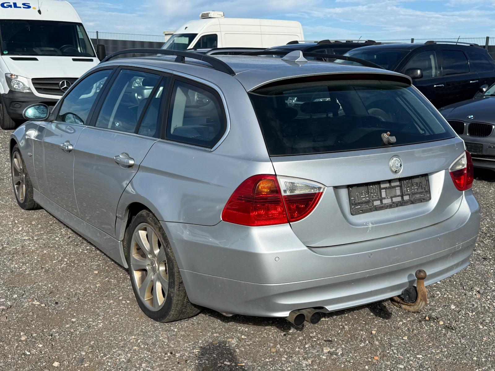 BMW 325 2007 — engine 2.993 cm³, 197 HP (145kW)