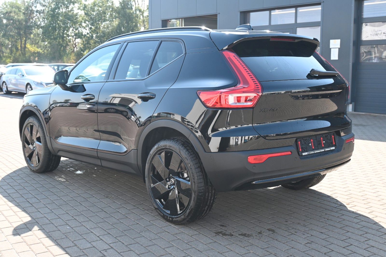 Fahrzeugabbildung Volvo XC40 B4 DKG Plus Black Edition*FSHZG*360*ACC*AHK