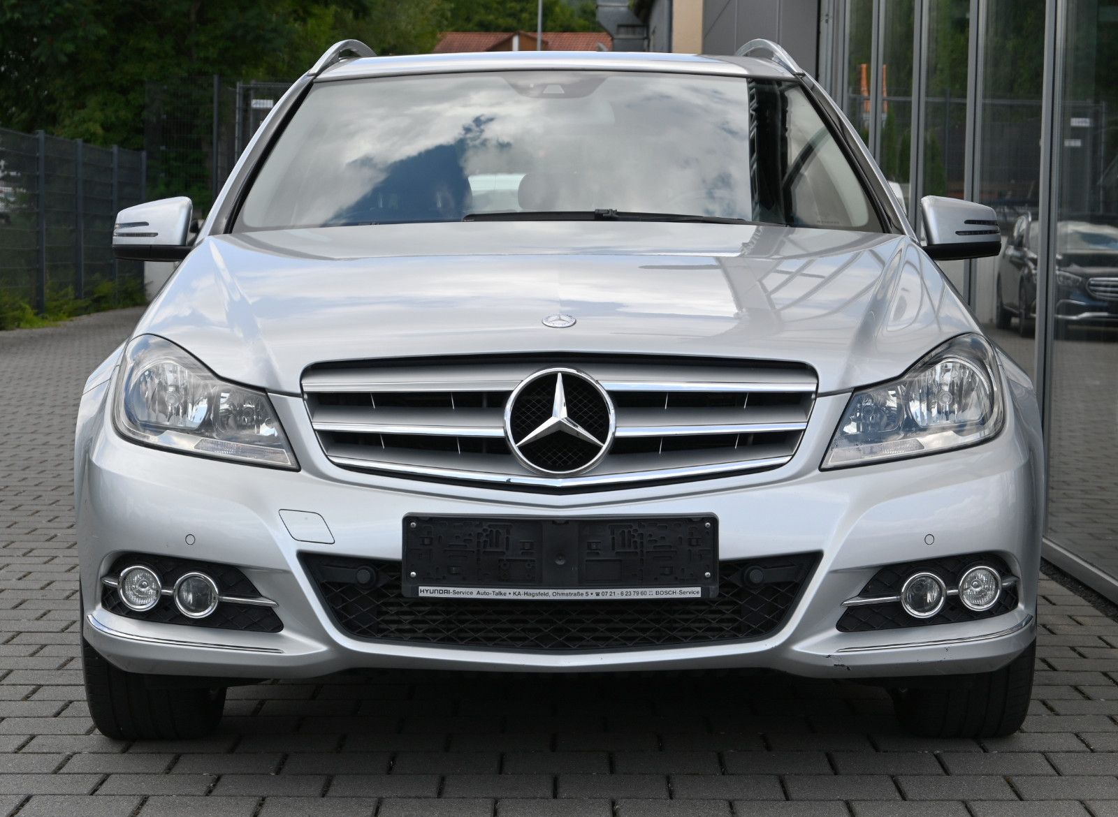 Fahrzeugabbildung Mercedes-Benz C 250 T BlueEFF. AVANTGARDE Facelift °AHK°COMAND