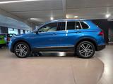 Volkswagen Tiguan 2.0TSI DSG 4MOTION Highline LED AHK DIGIT - : Allradantrieb, Geländewagen