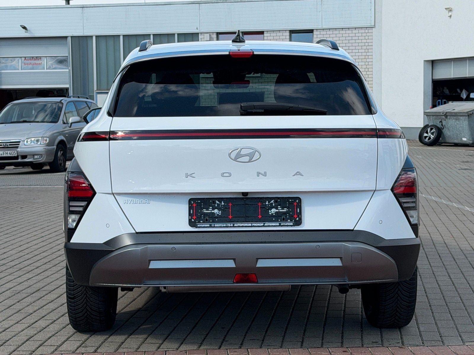 Fahrzeugabbildung Hyundai KONA 1.0 T-GDI Prime *Allwetter*ACC*LED*BOSE*360