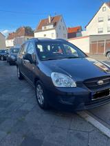 Kia Gepflegtes KIA Carens - Tüv bis 07/2027 - Kia Carens aus 2007 mit Diesel-Antrieb