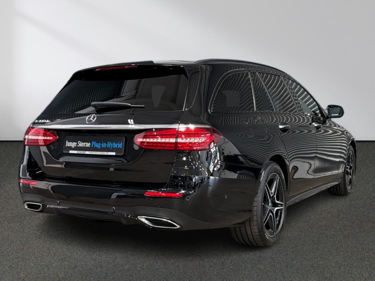 Mercedes-Benz E 300 de T AMG Night Panorama CarPlay 360° AHK foto 4