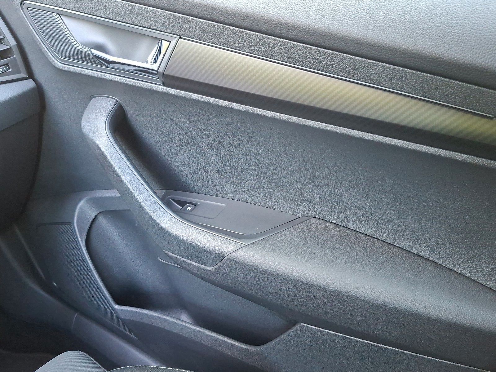Fahrzeugabbildung SKODA Karoq Sportline*DSG*ViCo*PDC*Kamera*ACC**