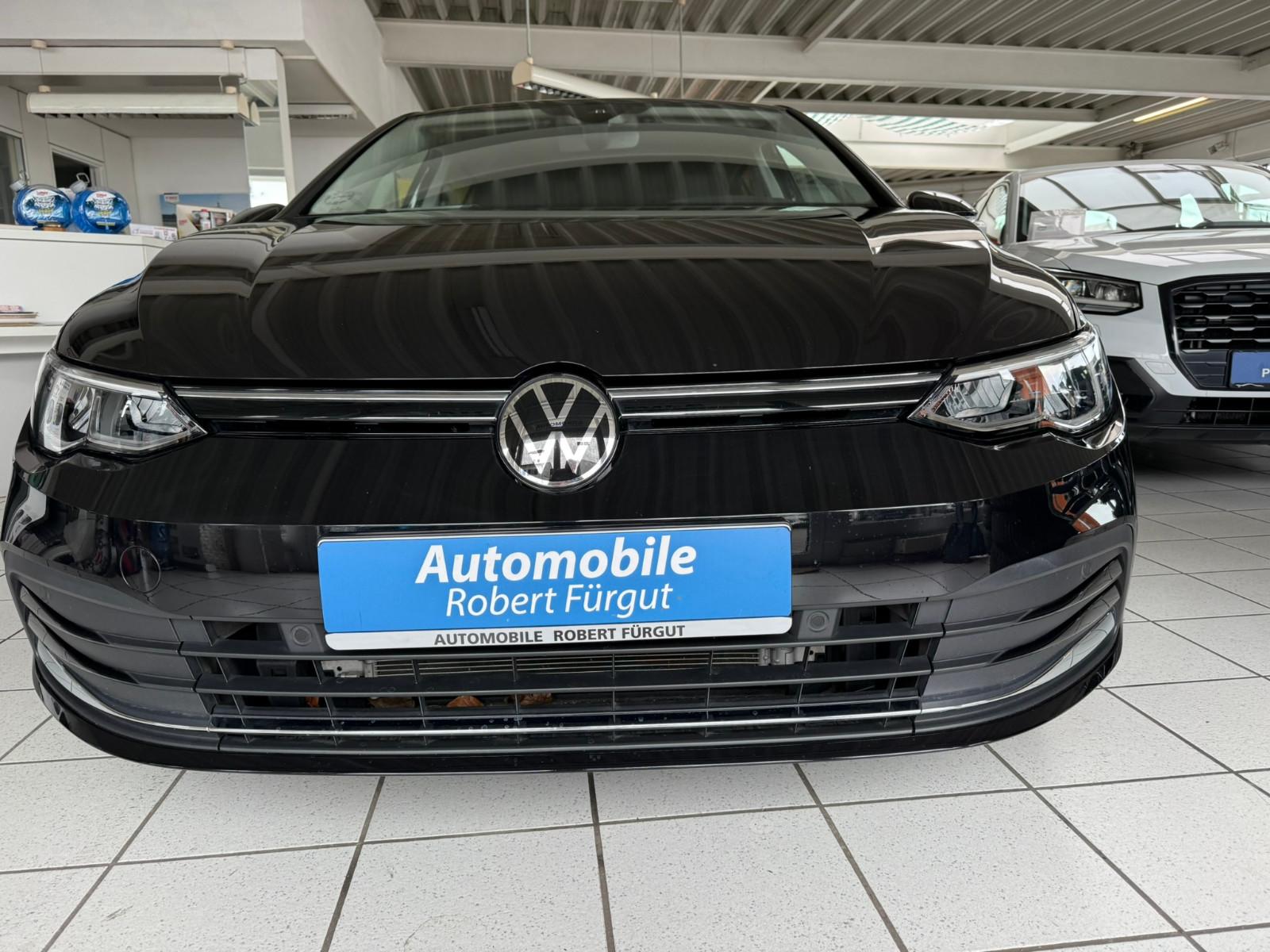 Volkswagen Golf VIII Lim. Active