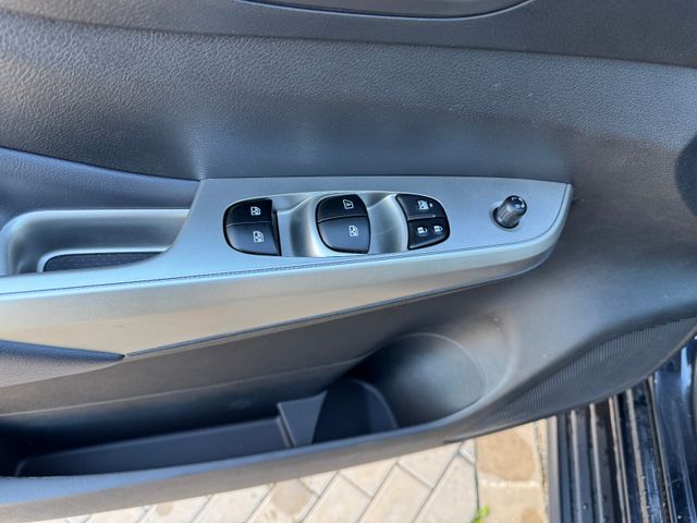 DFSK Rich 6  Automatik AHL 3 toKameraKlimaauto...