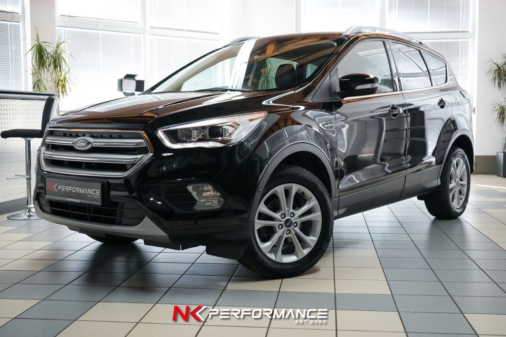 FORD Kuga Titanium / AHK / XENON / KAMERA