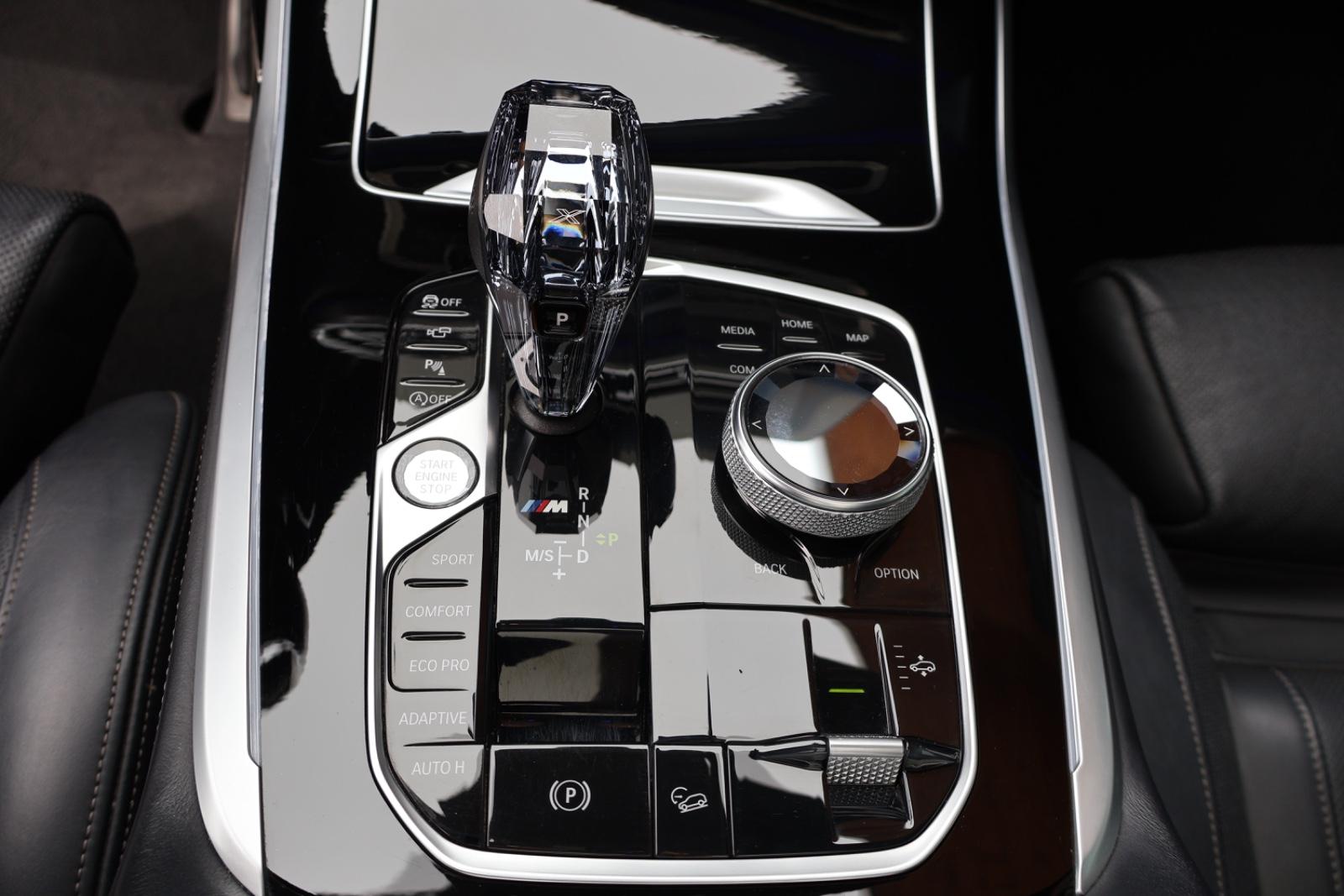 BMW X7 M50 d 7-Sitzer/Laser/Navi/SoftClose/STHZ/AHK