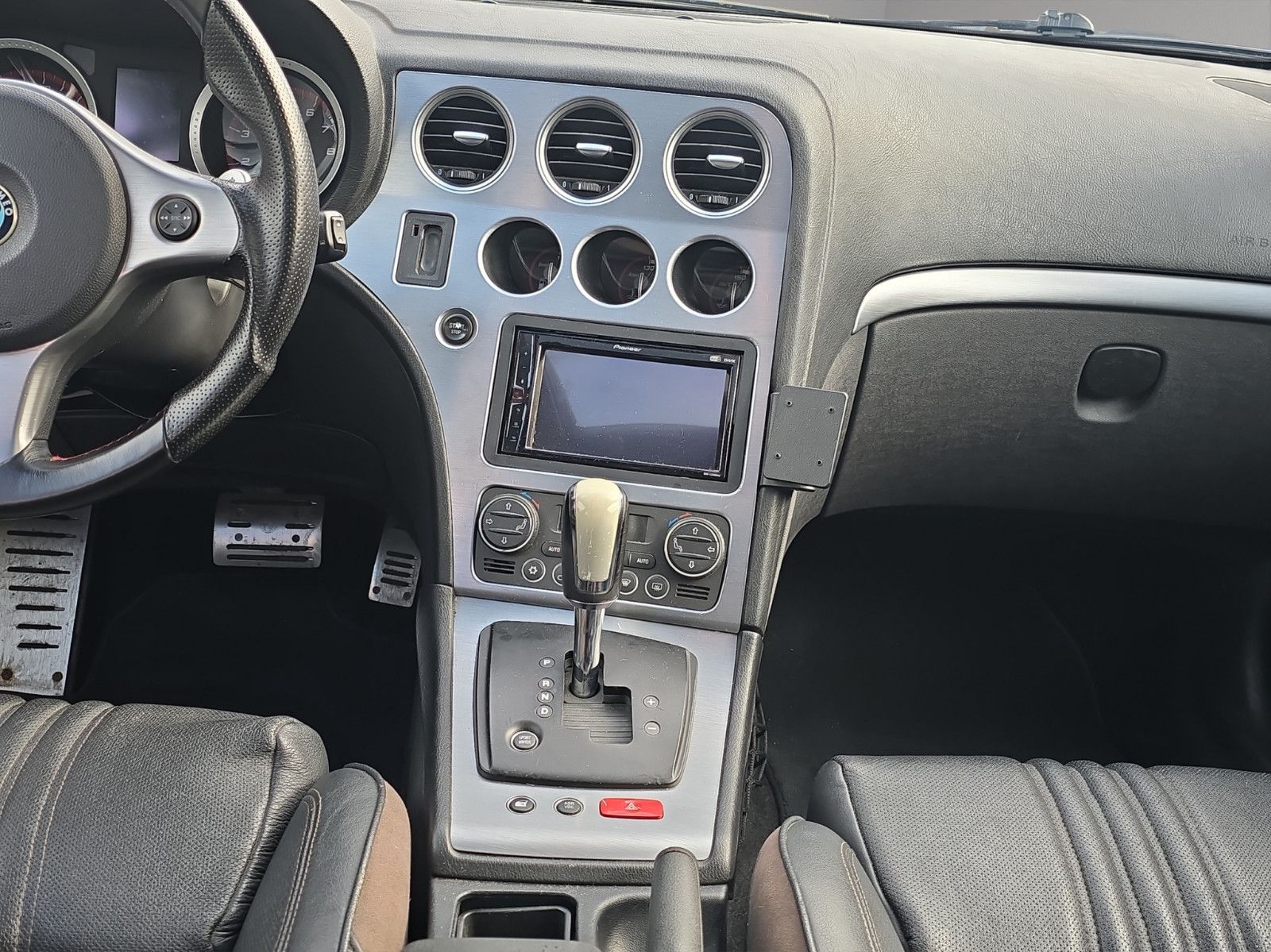 Fahrzeugabbildung Alfa Romeo 159 3.2 JTS V6 24V Q4 Turismo