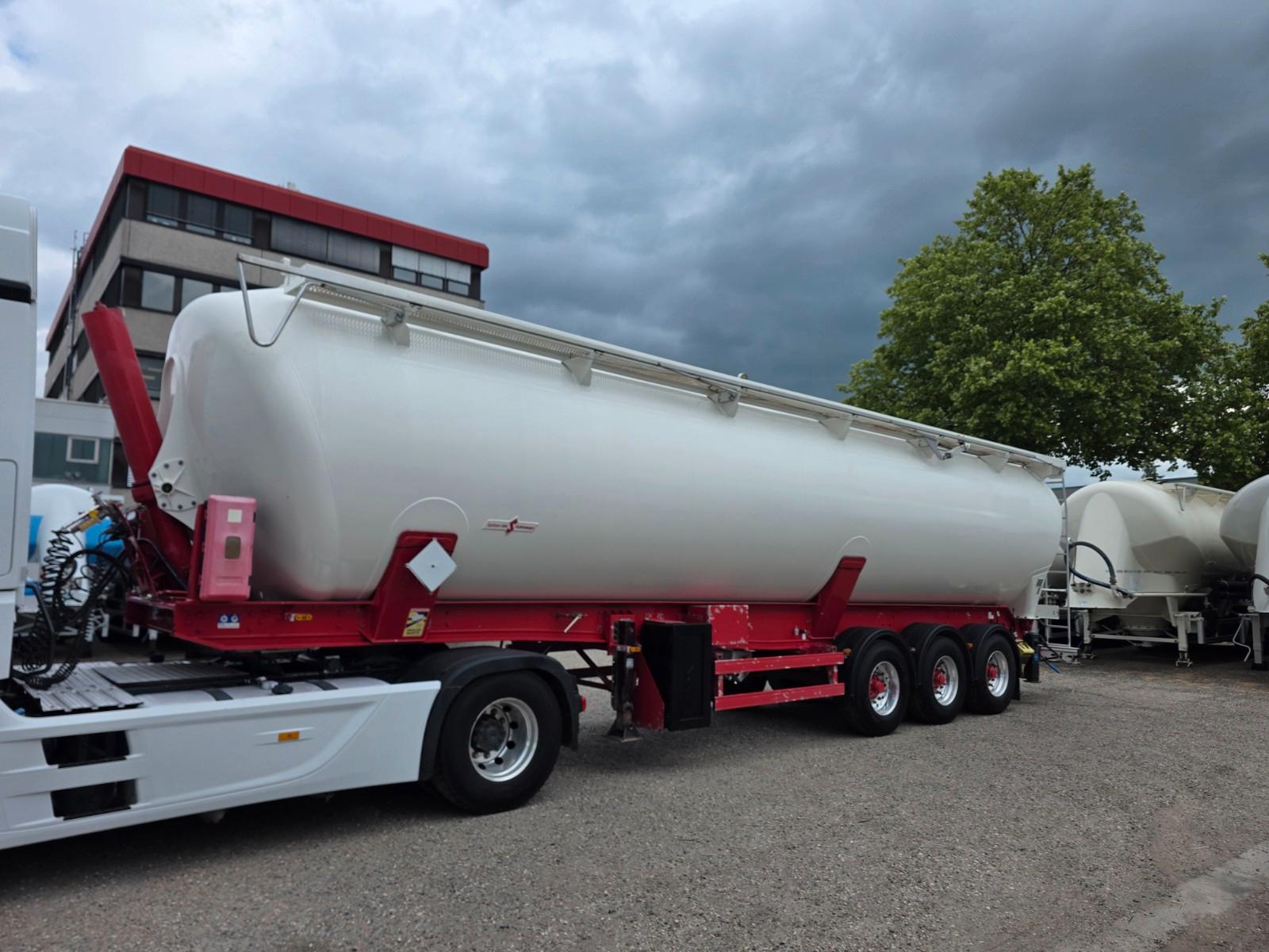 Spitzer 57m³ Kippsilo / ADR  - GGVS / German!