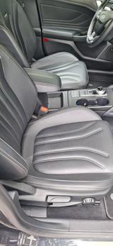 Ford Focus Turnier Vignale 182 PS Garantie 2028  - Ford Focus: For