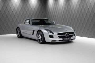 SLS AMG 6,2 V8 Coupe SILVER/RED B&amp;O SOUND