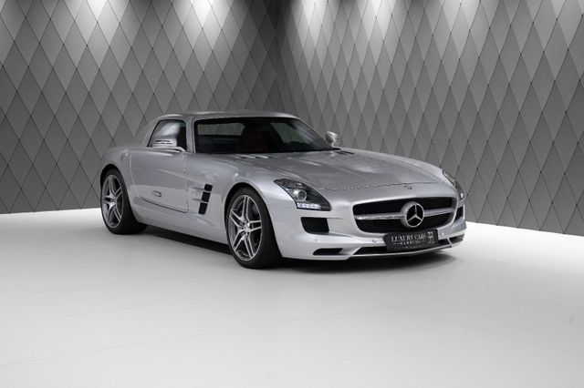 Mercedes-Benz SLS AMG 6,2 V8 Coupe SILVER/RED B&O SOUND