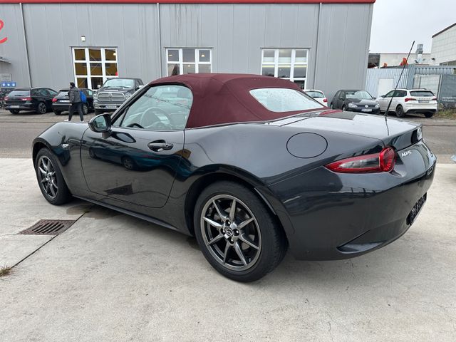 Mazda MX-5 Sondermodell Sakura NAVI KUR.LED BOSE