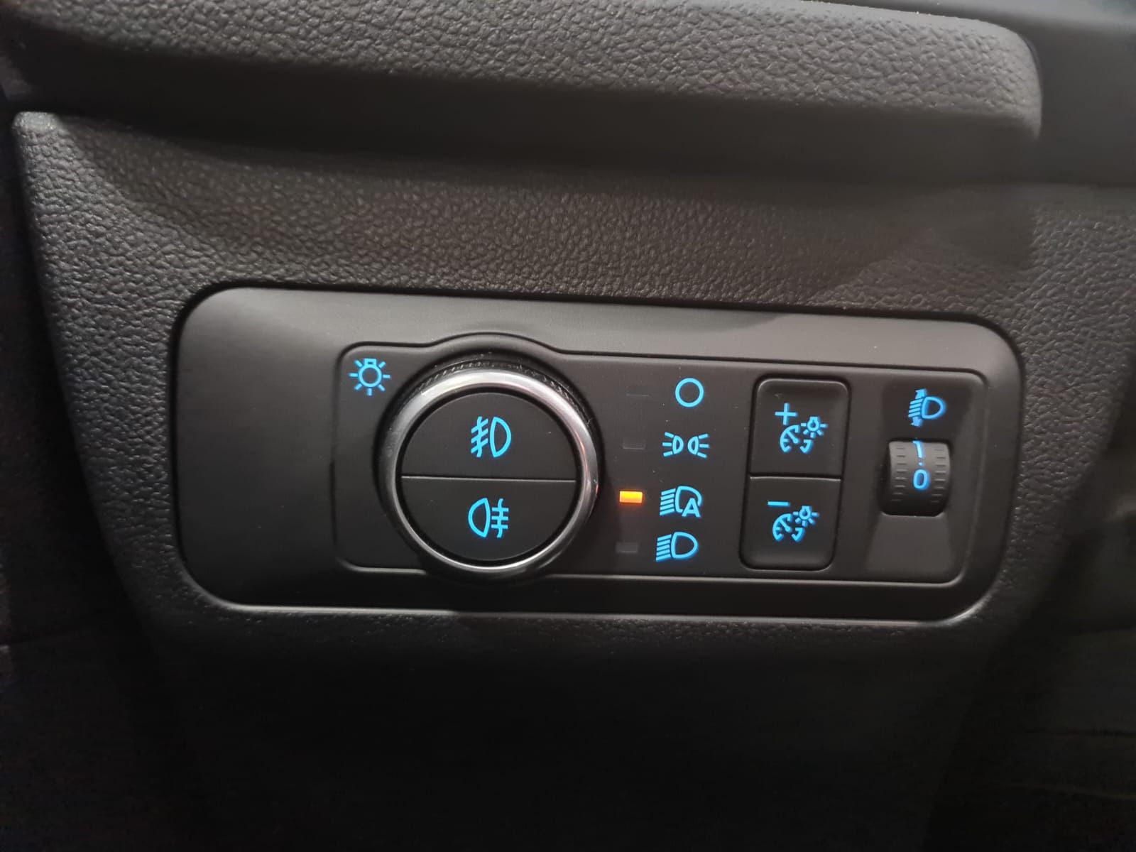 Fahrzeugabbildung Ford Kuga Cool & Connect / LED / 1. HAND