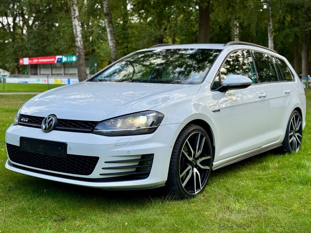Image of Volkswagen Golf