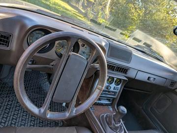 صورة 8 لـ 1986 Porsche 944