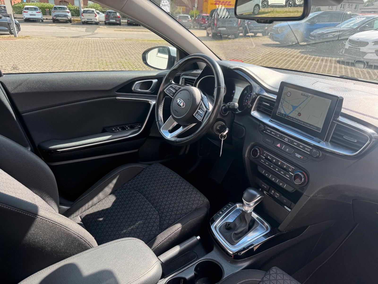 Kia Ceed 1.4 T-GDI DCT7 Vision *Navi*AWR*Garantie*