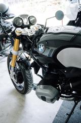 BMW R nine T - NAKED BIKE