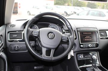 Volkswagen Touareg - 8