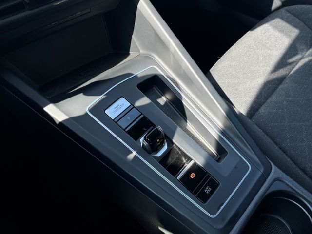 Golf Variant 8 Life 2.0 TDI DSG Navi*Kamera*Assi