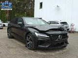 Volvo V60 T6 Plug-In R Design AWD NAVI R-CAM MEM HK - Volvo V60 Unfallwagen
