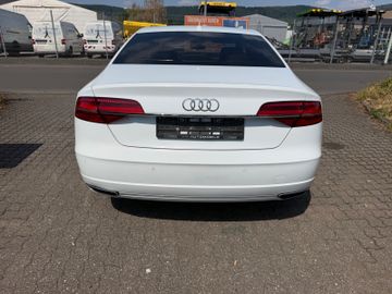 Audi A8 - 5