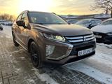 Mitsubishi Eclipse Cross Intro Edition 2WD 1.5 T-MIVEC LED/ - Mitsubishi Eclipse Cross: Intro Edition