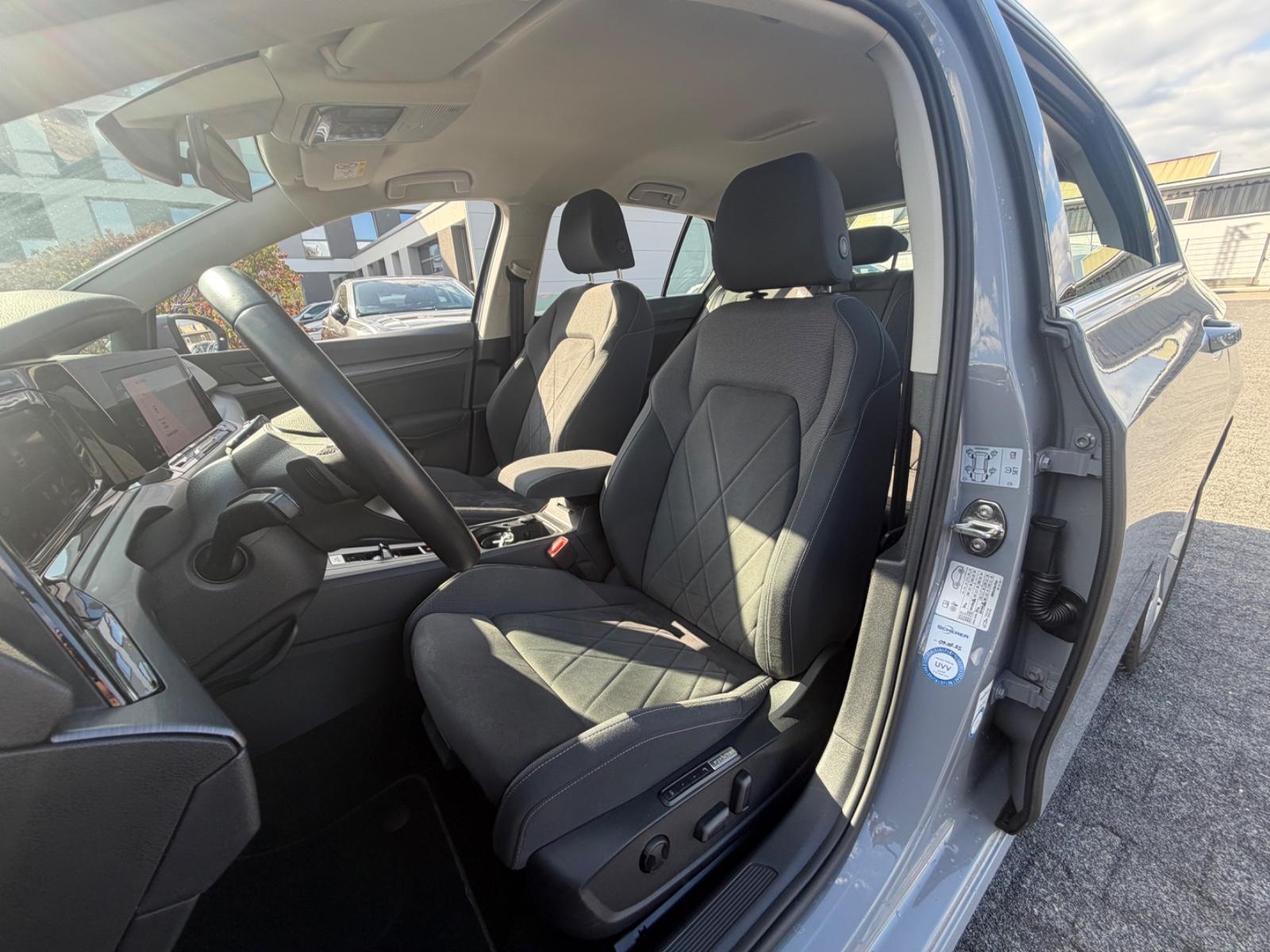 Volkswagen Golf VIII Lim. Style, миниатюра 12