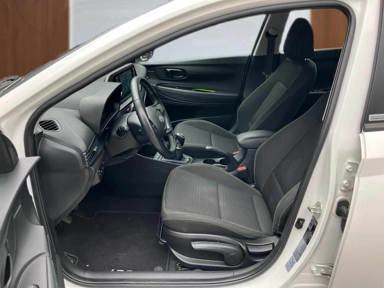 Fahrzeugabbildung Hyundai i20 INTRO KLIMAA*ZV*USB*LM*