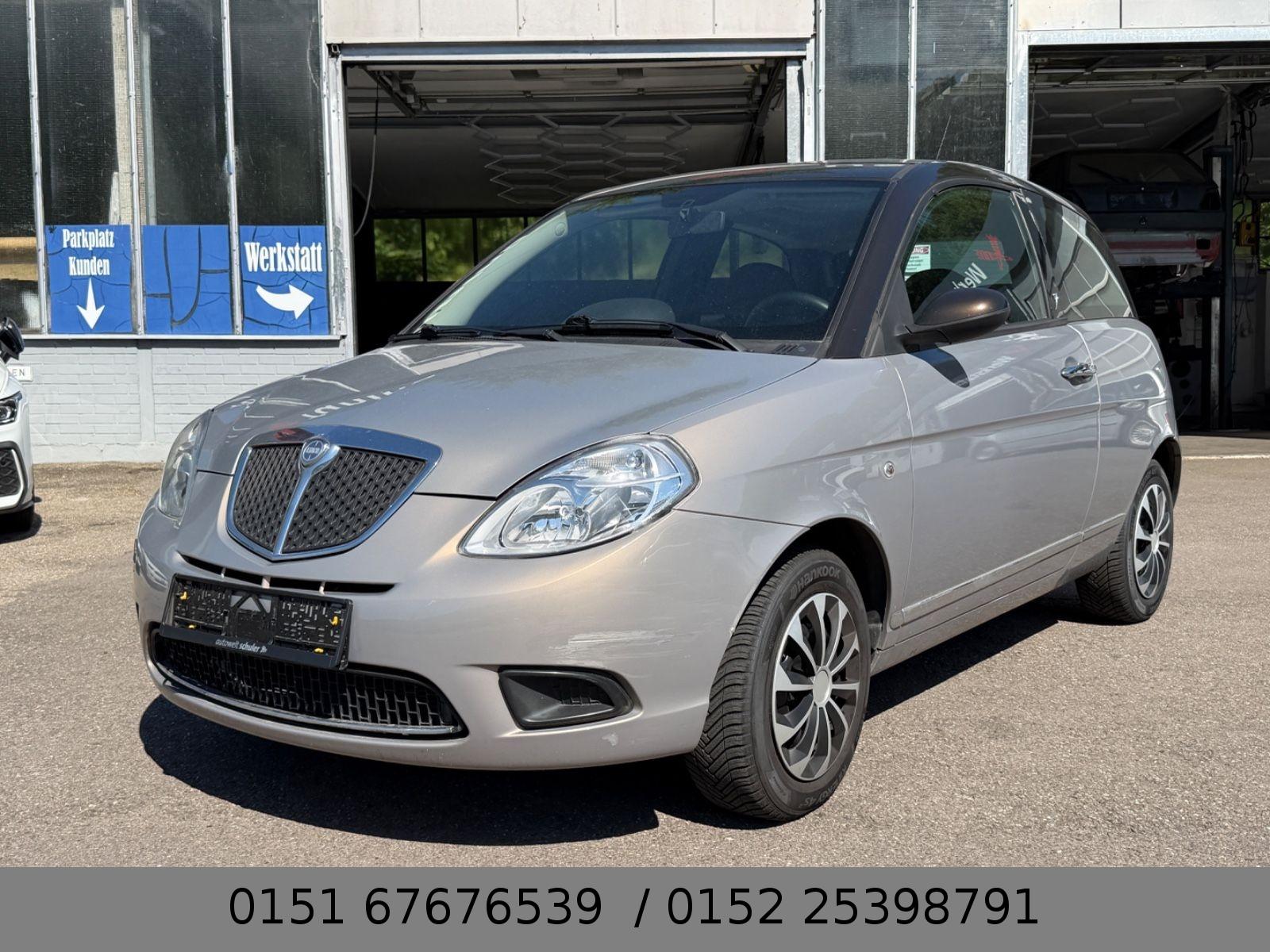 Lancia Ypsilon 1.4 8V Oro TÜV NEU PANO