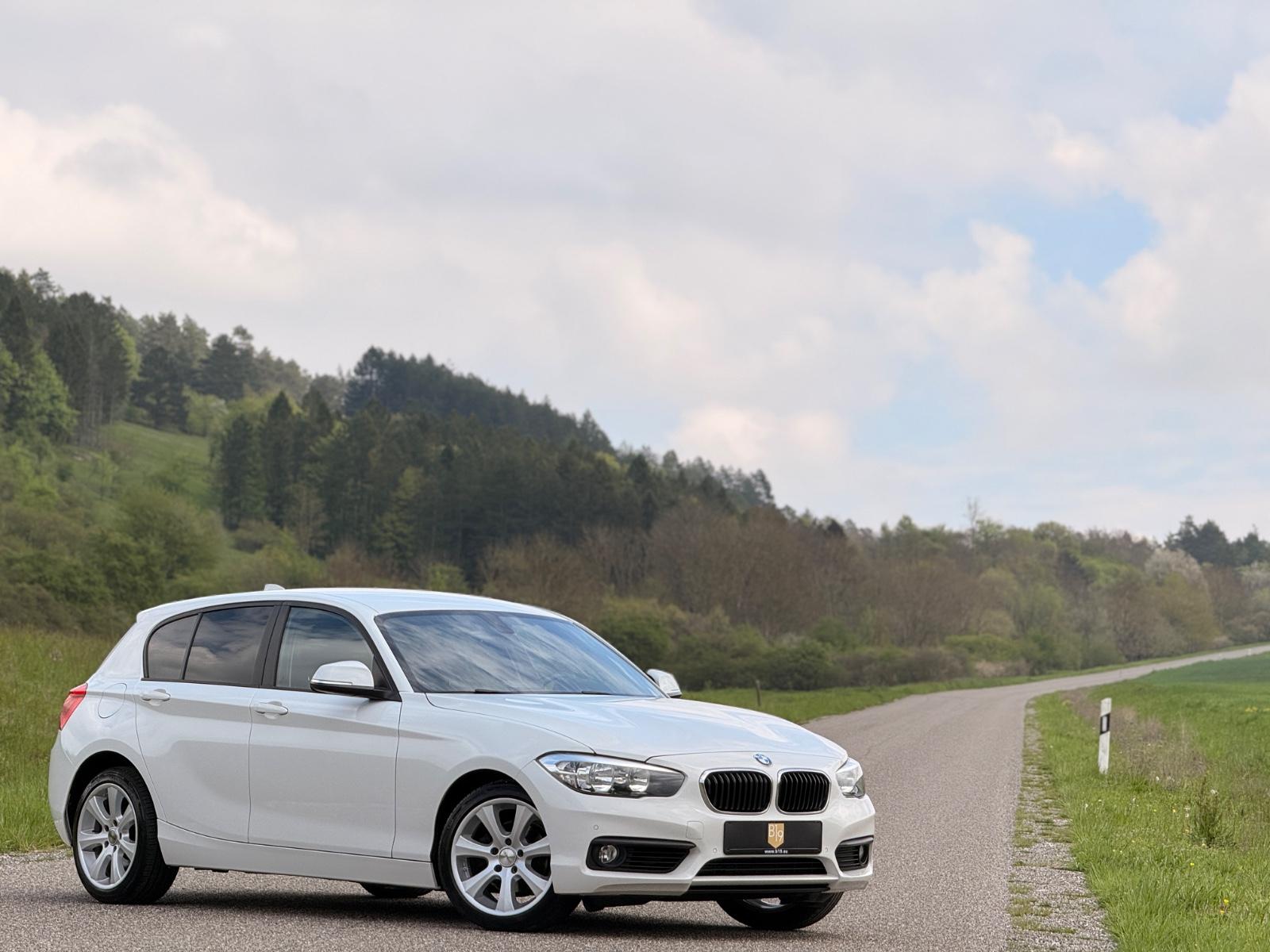 BMW 118 i Advantage/Navi/PDC/SHZ/Alu/M-Lenkrad/Bluet