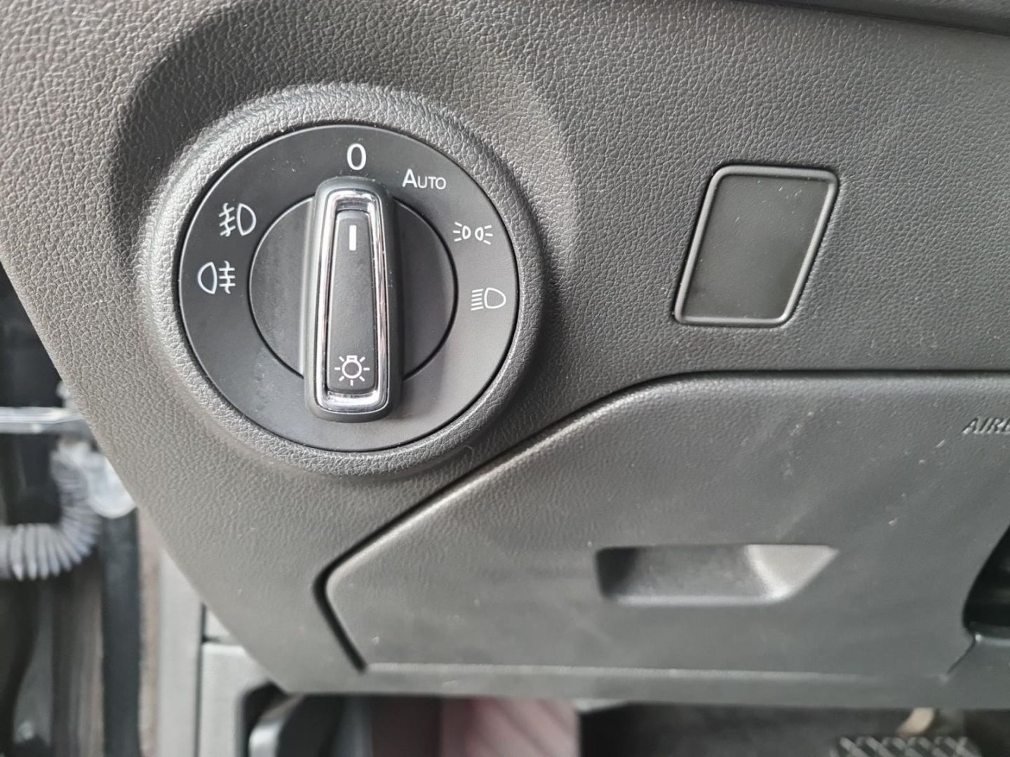 Fahrzeugabbildung SEAT Leon FR BLACK MATT EDITION ST FAHRASS-P+WINTER-P