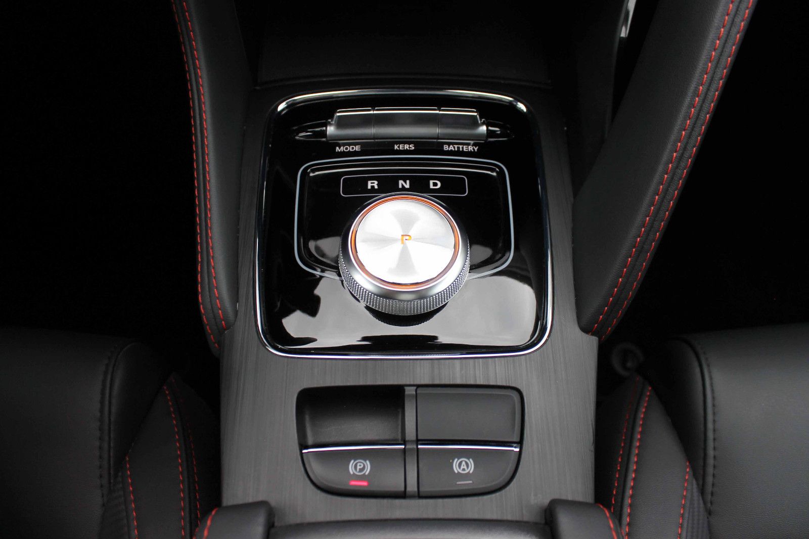 Fahrzeugabbildung MG ZS EV Luxury 5d ACC PANO LED NAVI PDC 360° KAM