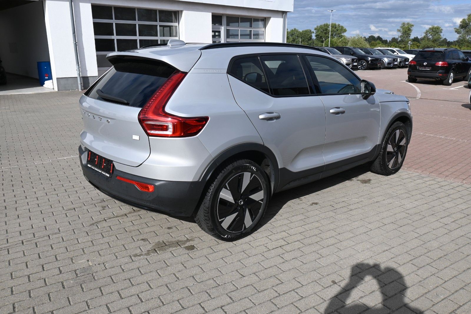 Fahrzeugabbildung Volvo XC40 BEV Ultimate Extend.Range*PANO*RW 565KM*