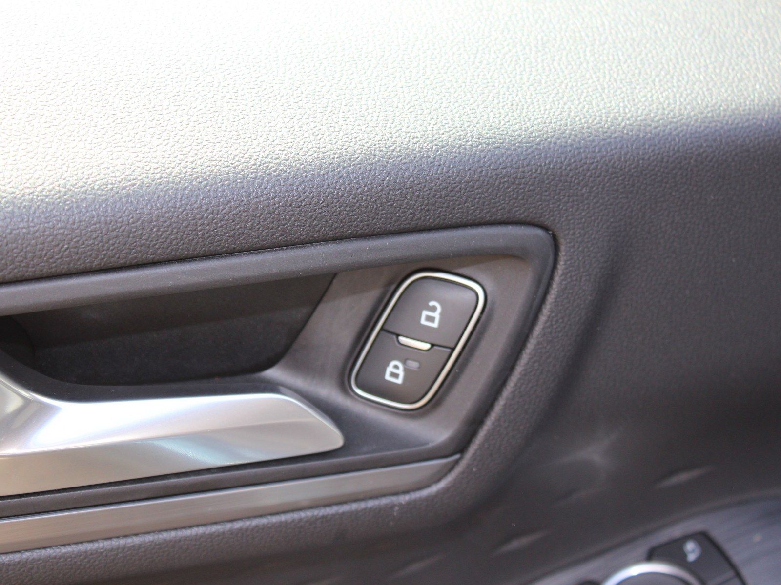 Fahrzeugabbildung Ford Kuga Plug-In Hybrid Titanium X 2,5 Duratec