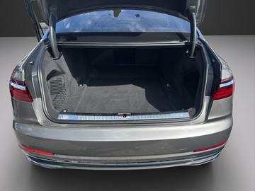 2022 AUDI A8 — миниатюра 22