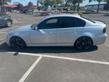 BMW E90 325i VFL - BMW 325: E90