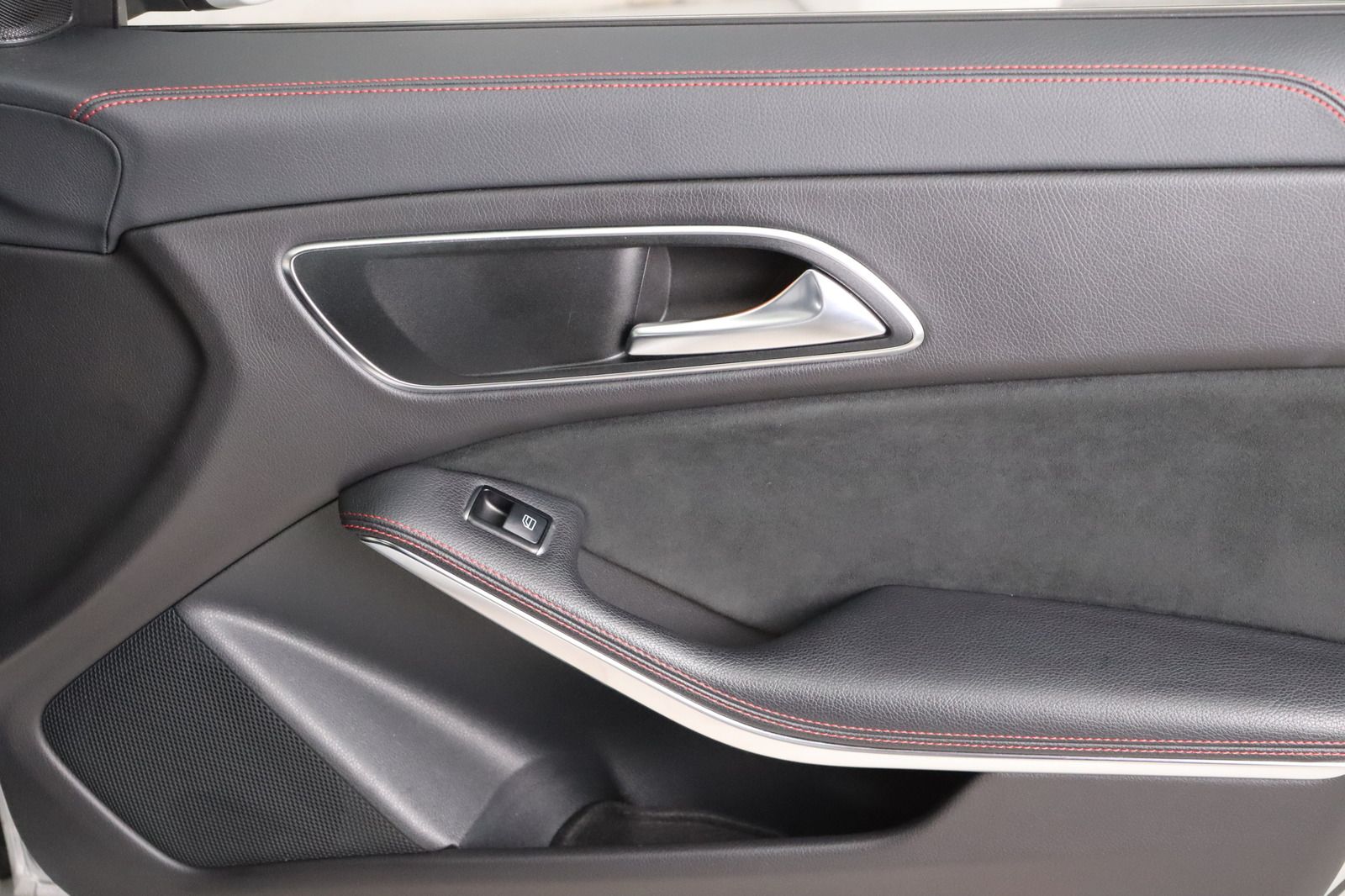 Fahrzeugabbildung Mercedes-Benz CLA 45 AMG 4Matic Coupe * Led * Navi * Alcantara