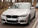 BMW 330E plug-in hybride iperformance - BMW 330: Iperformance