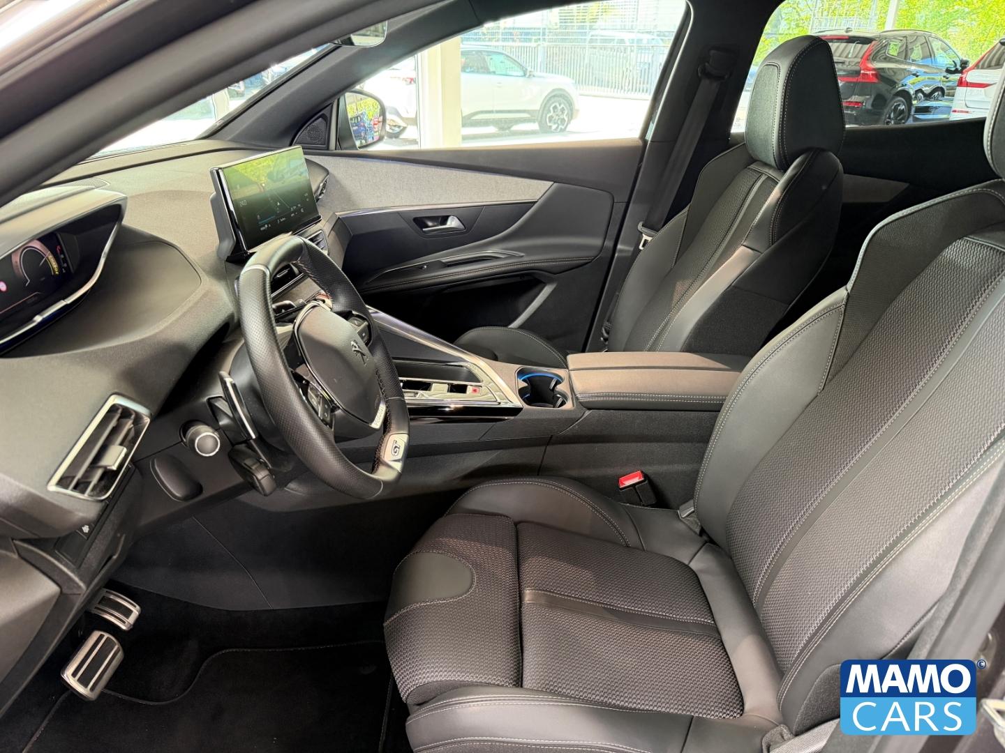 Peugeot 3008 Hybrid 136 GT  AHK/ACC/CAM/NAVI/SHZ
