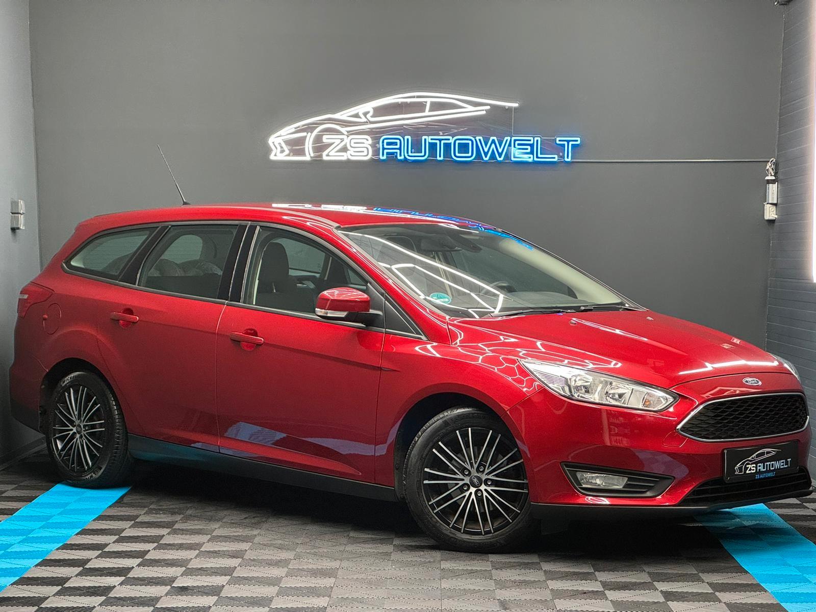 Ford Focus Turnier Business*NAVI*ALU*LENKRHZ*8xFACH