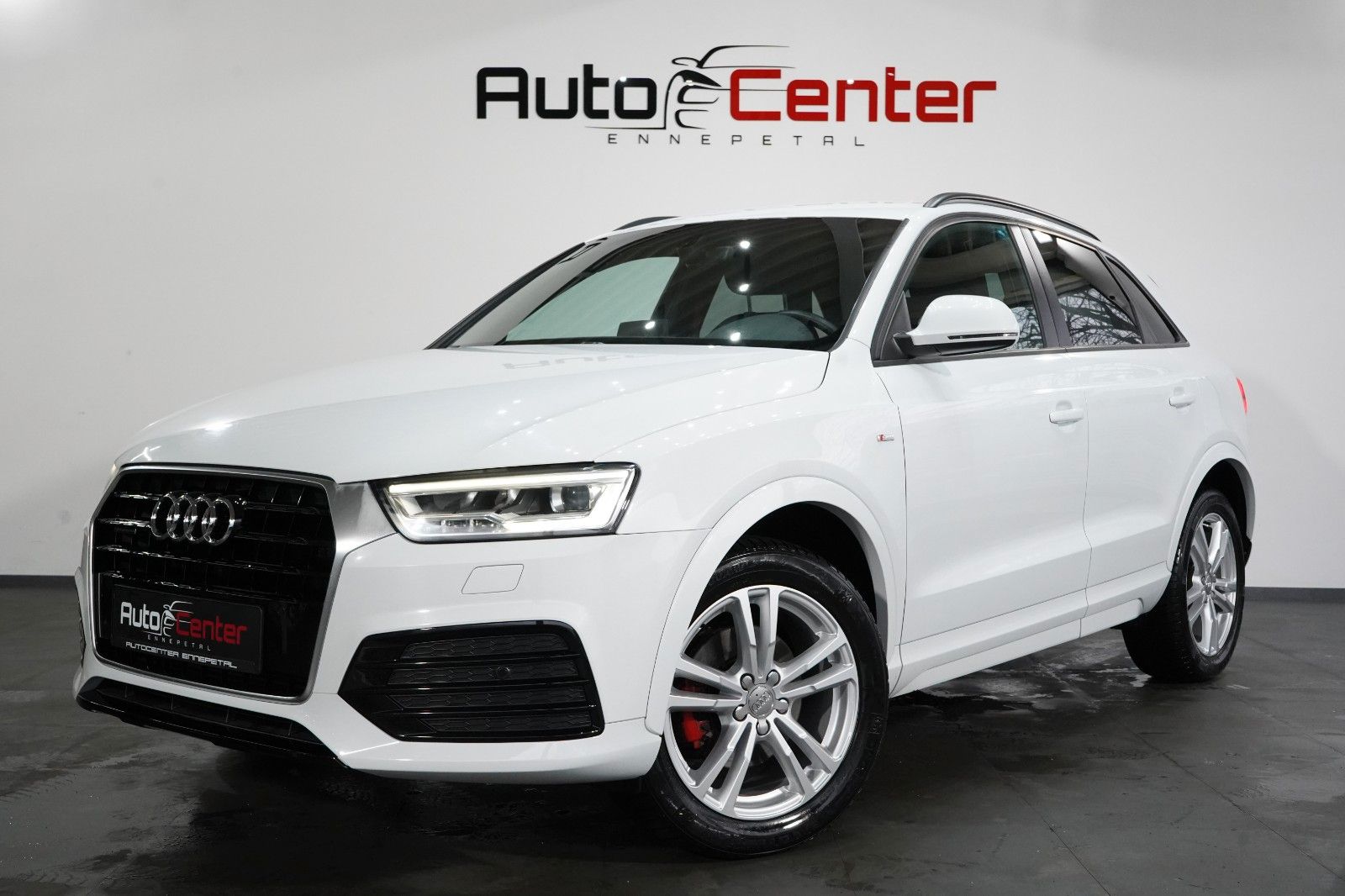 AUDI Q3 2.0 TFSI quattro S line *2.Hand*Rote Gurte*