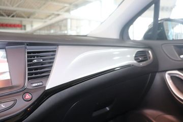Fotografie des Opel Astra 1.4 Turbo Start/Stop Sports Tourer AT Opel