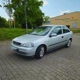 Opel Astra Coupé 2.2 16V  - Opel Astra mit Benzin-Antrieb: Coupé, 16v Coup