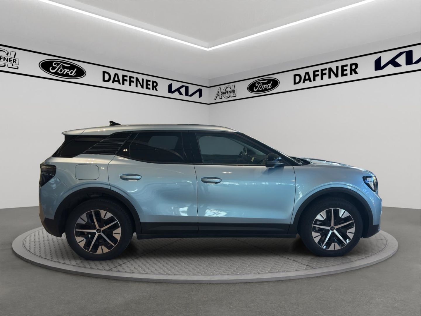 Fahrzeugabbildung Ford Explorer AWD totWinkelASS Kamera SpurhalteASS